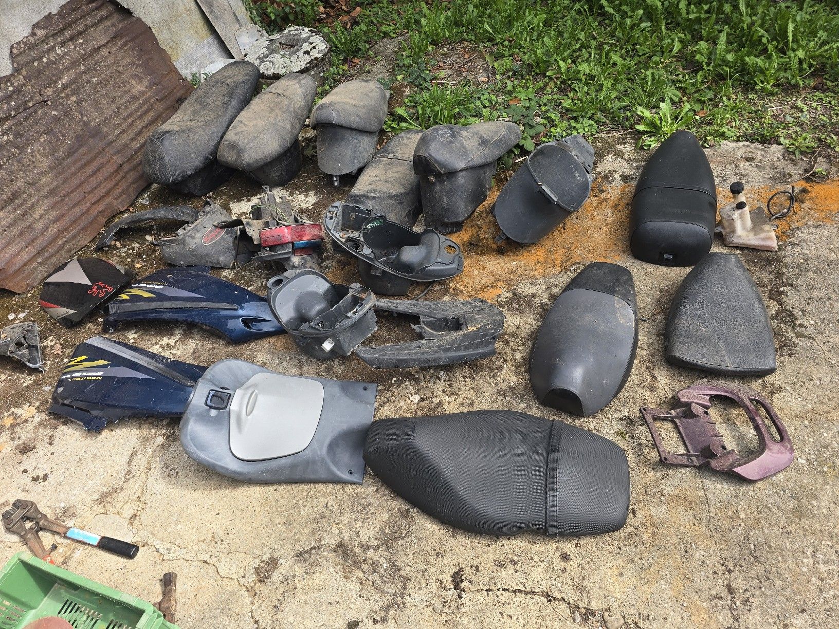 Tutti pezzi di ricambio per scooter: Roller Teil  – Usato da Aarberg venduto da 2002stefan