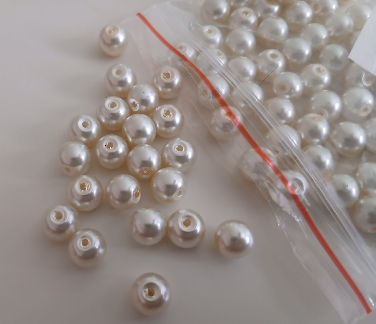 Perle (finte): Glasperlen zum Schmuck basteln  – Nuovo (secondo la descrizione) da Stansstad venduto da mikamo