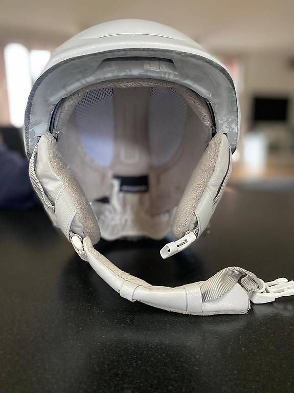 Caschi: Casque femme Giro – Usato da St-Blaise venduto da cielouvert
