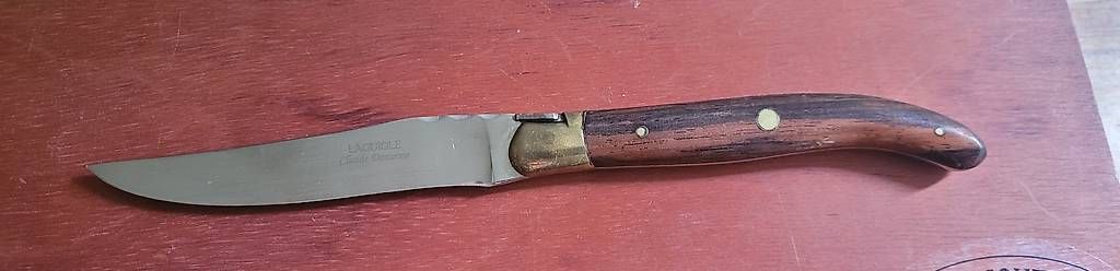 Messer: Couteaux laguiole neufs – Gebraucht aus Genève von uneautresaison 1