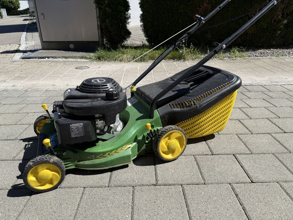 Stilvolle Rasenmäher Gebraucht Zu Verschenken Bild