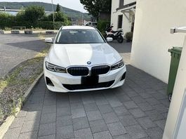BMW 330e XDrive plugin hybrid, mit Anhängerkupplung