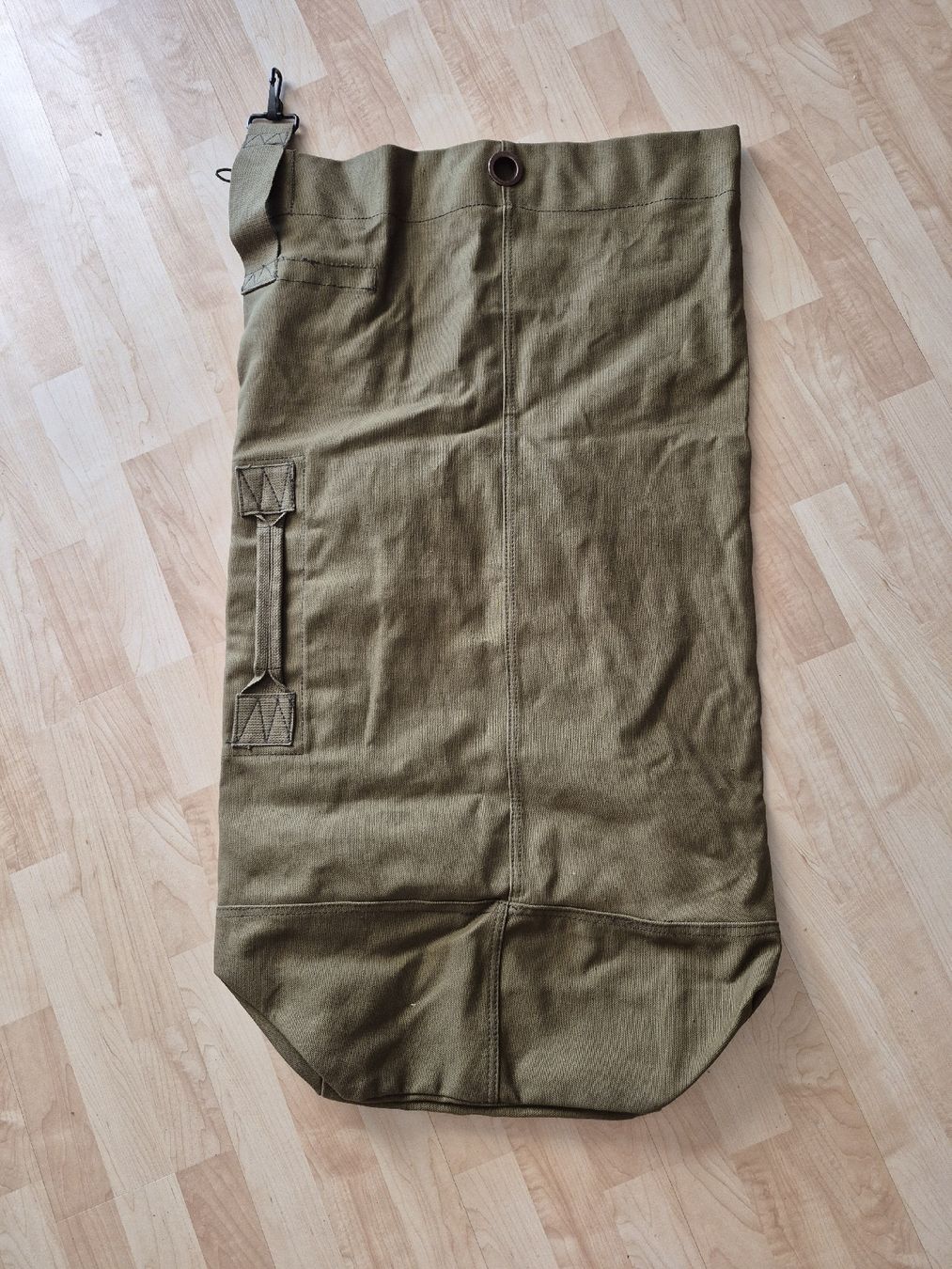 Rucksäcke: Seesack Militär Tasche Rucksack a – Gebraucht aus Richterswil von bachmann74