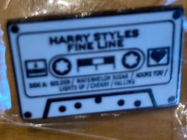 Harry Styles Pin Anstecker Pop Punk Metal Rock Band