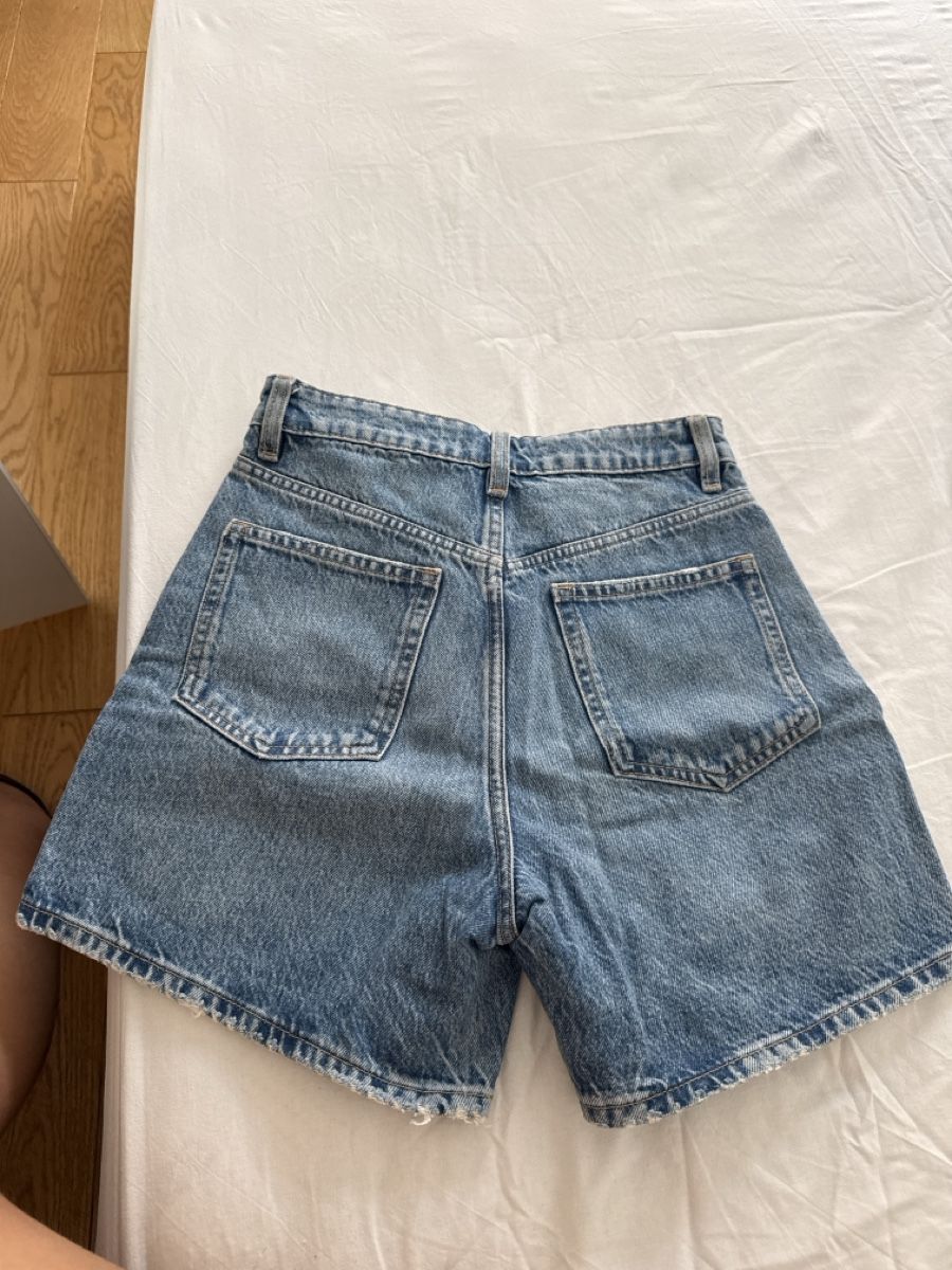 Zara Pantaloni: Shorts  – Usato da Nebikon venduto da Preloved_bykelly 1
