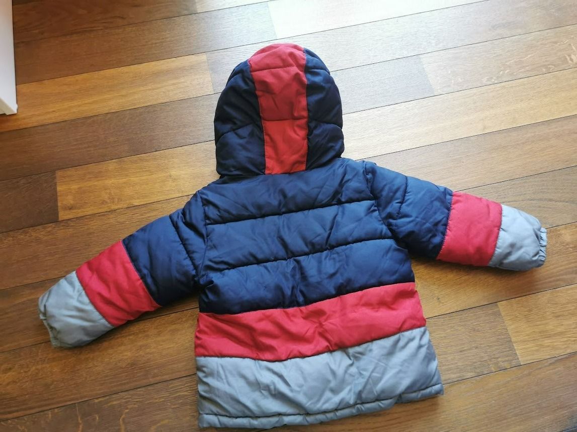 Jacken & Mäntel: Winterjacke von Benetton ab ca. 2 jährig – Gebraucht aus Buchberg von Kyra2009 3