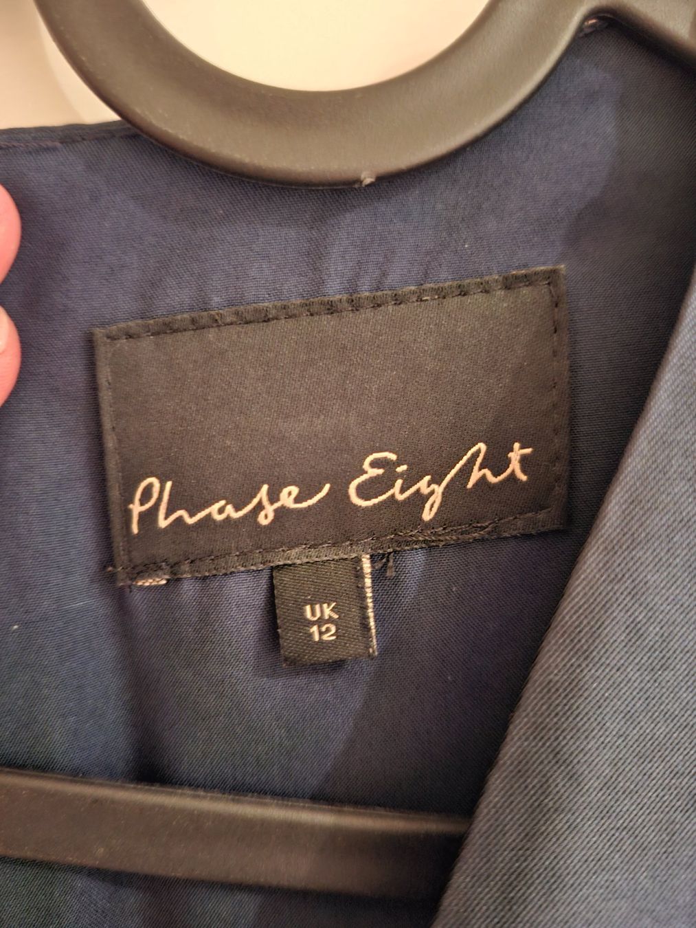 Phase Eight Vestiti: Navy Blaues Cocktailkleid mit Blumen – Usato da Meggen venduto da mar_yzb2 4