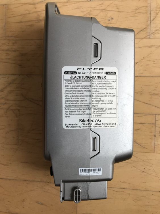 Grosser Flyer Akku Panasonic 540Wh, 36V, lädt nicht mehr Comprare su Ricardo