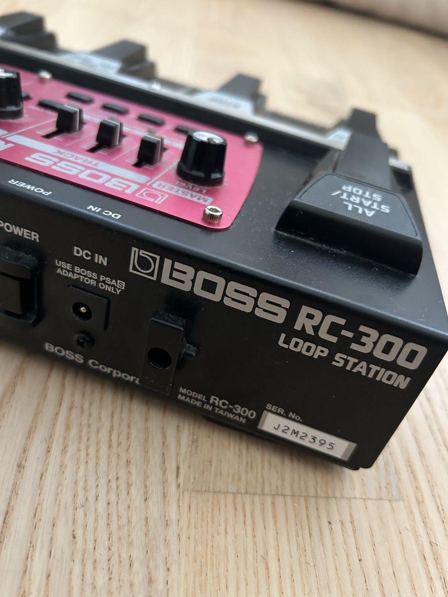 Boss Musikinstrumente: BOSS RC-300 Loop Station – Gebraucht aus Ramsen von sve_62tt 1