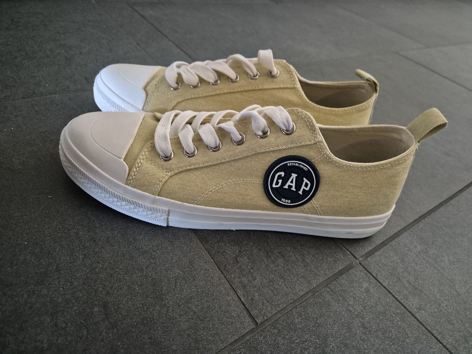 Gap Chaussures femmes: NEW GAP sneakers, Gr. 39 – Neuf avec emballage d'origine à Basel par Elena_02