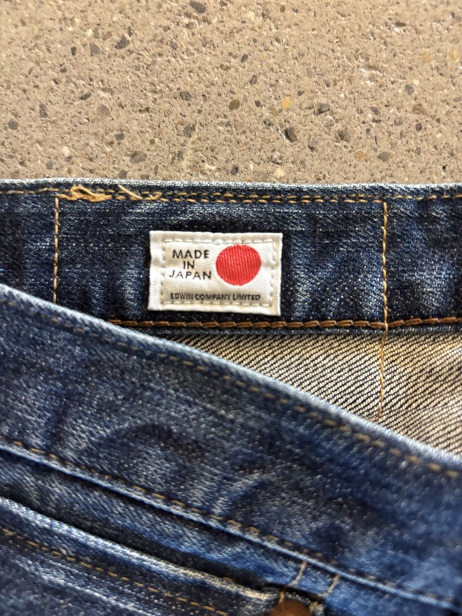 Edwin Jeans: Edwin Jeans Straight – D'occasion à Schlieren par lau_jvz6 2