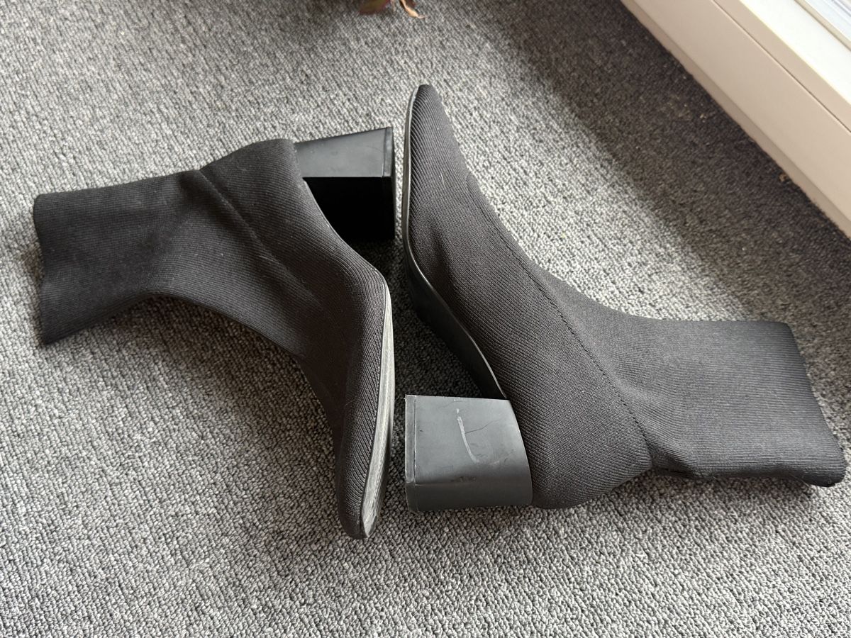 Damenschuhe: Bottines élastiquées noires Lefties taille 38  – Gebraucht aus Bulle von LeMoleson 3