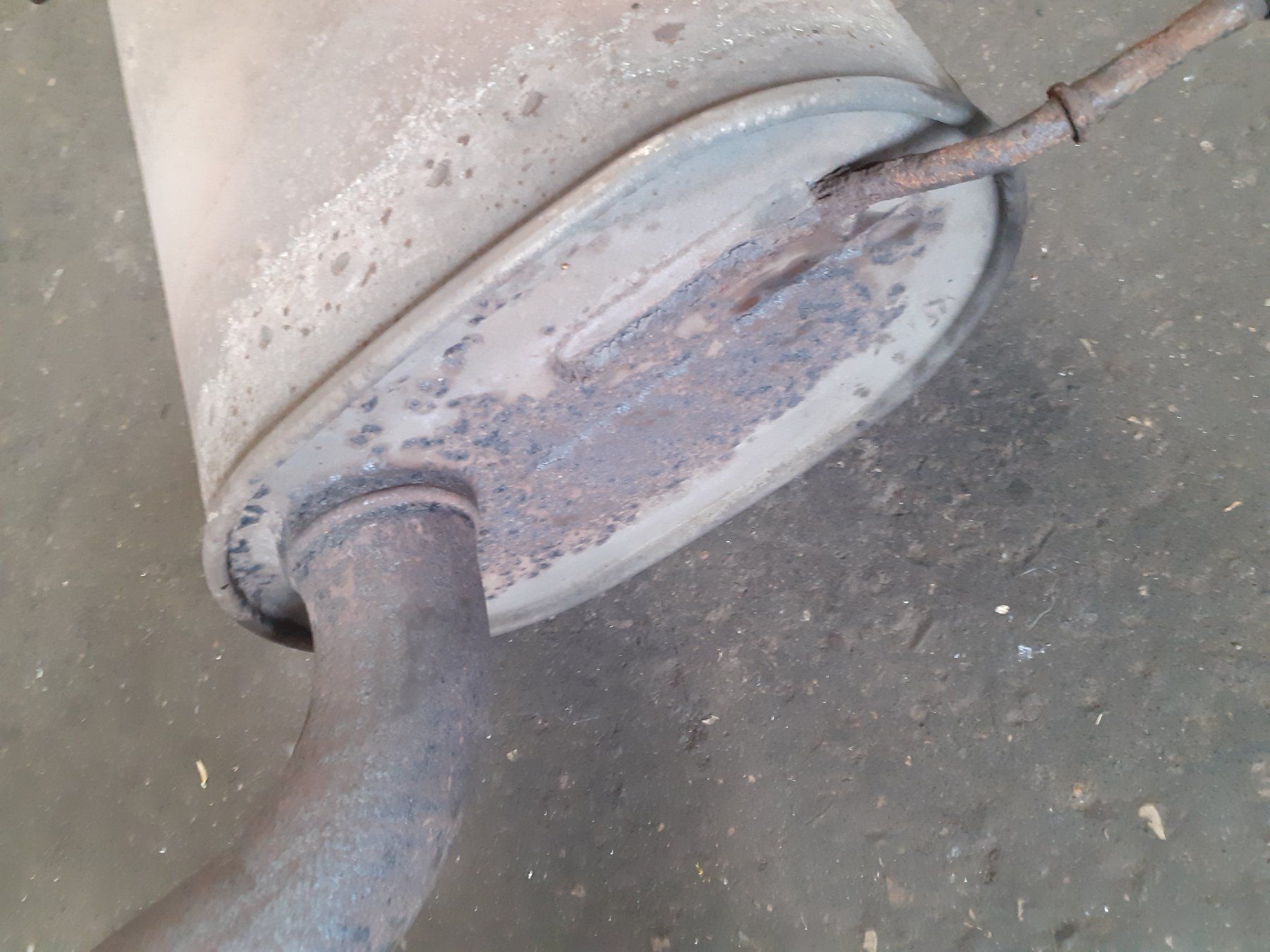 Sistemi di scarico: Chrysler PT Cruiser 2,4 Auspuffendtopf + Zündkabel – Usato da Prêles venduto da Podencogalgo 2