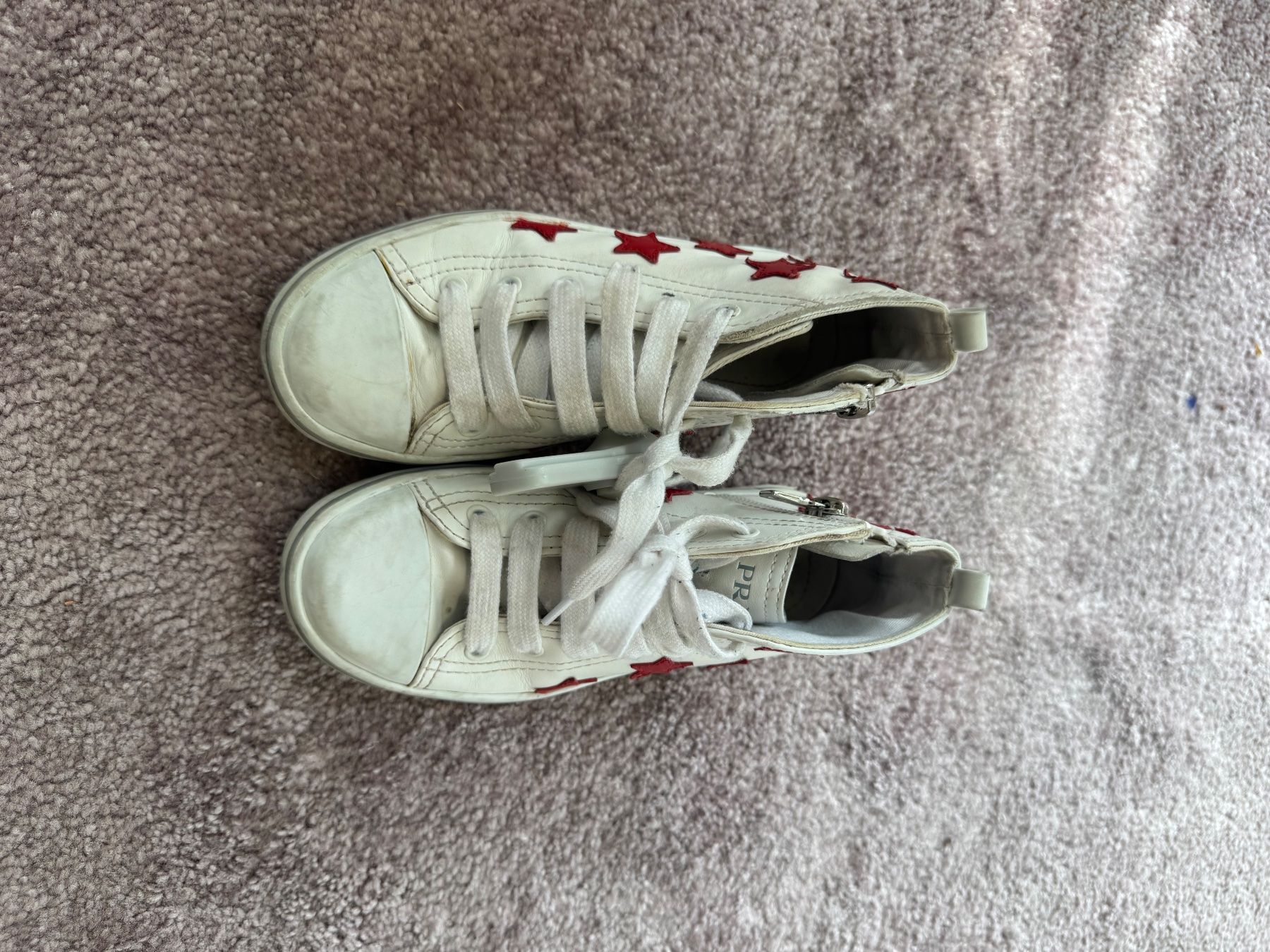 Prada Scarpe per ragazzi: Prada Kinder Schuhe – Usato da Zürich venduto da SecondhandZurich