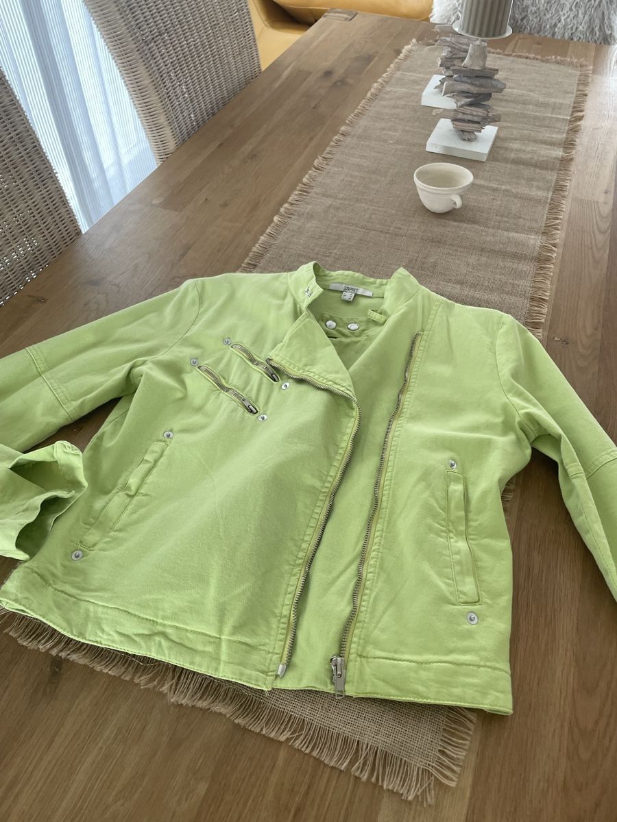 Esprit Giacche: Esprit Jacke.Grösse 36. Neuwertig!! – Nuovo (secondo la descrizione) da Dübendorf venduto da jlu_r7hz 5
