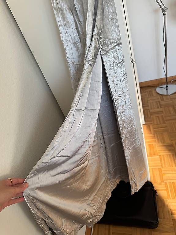 Vestiti: Silbernes Abendkleid – Usato da Wädenswil venduto da theresa_soph 1