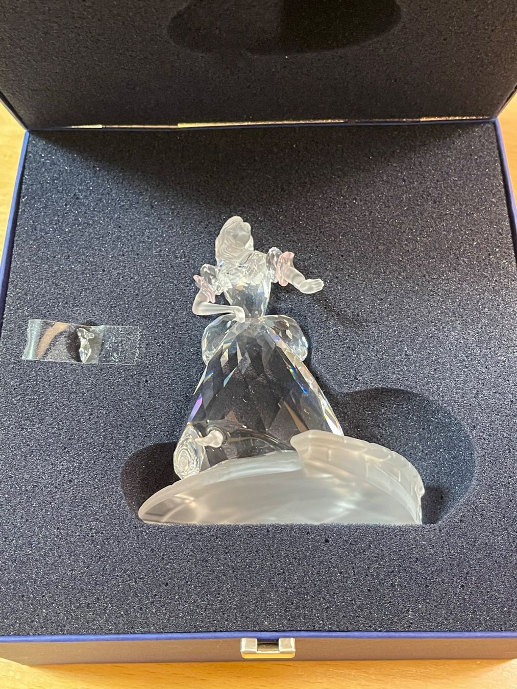 Swarovski Statuette: Swarovski Cinderella – Nuovo (secondo la descrizione) da Rüti ZH venduto da alumedien 1