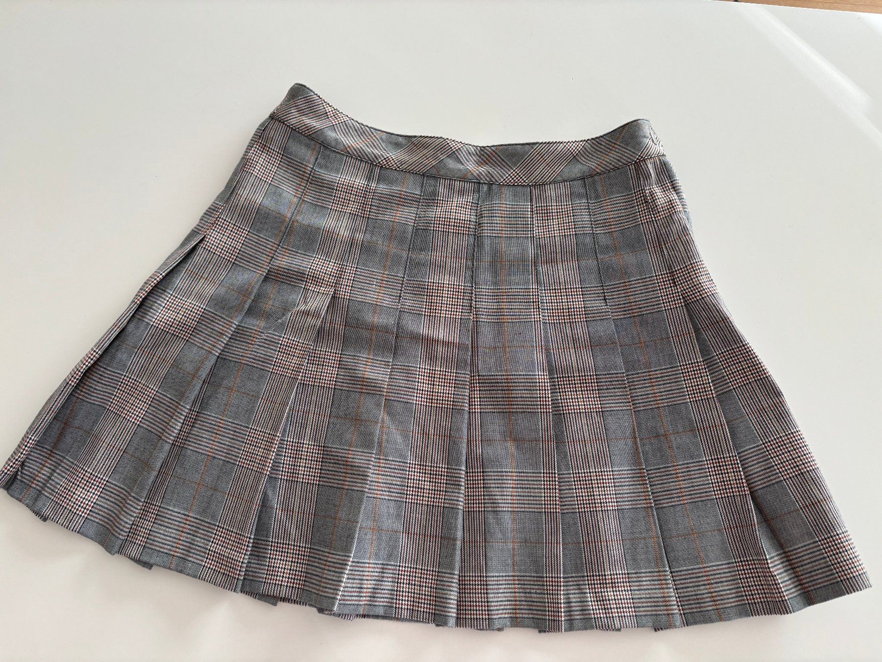 H&M Gonne: Jupe Divided H&M, Grösse 38 – Usato da Rain venduto da Denbie