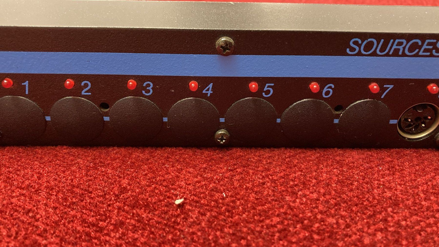 Strumenti musicali: Interface Friend-Chip SM'X 8.8 MIDI Patch Bay – Usato da Dietikon venduto da Rima57 2
