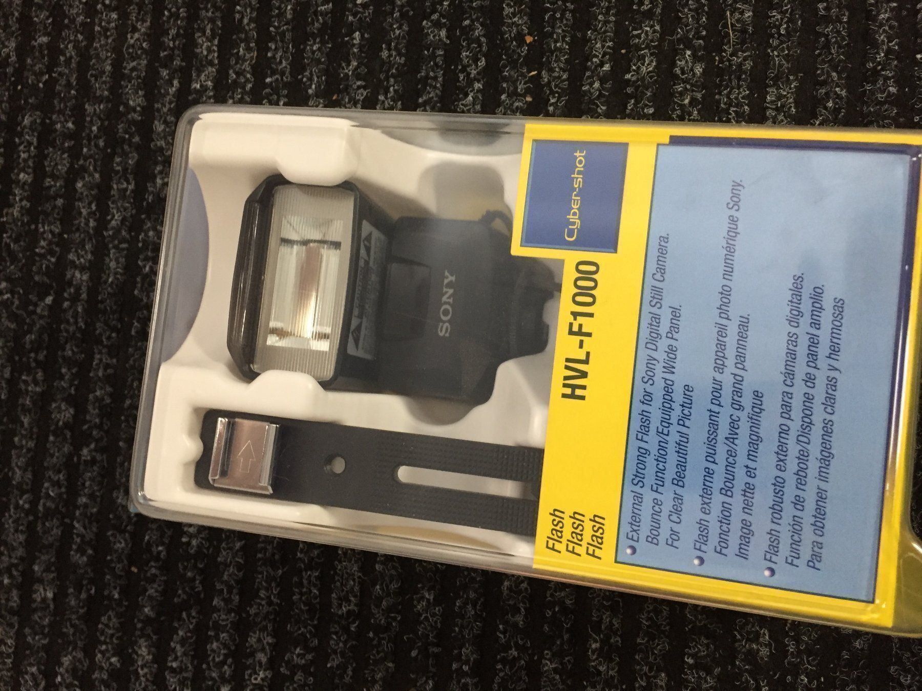 Sony Flash: Sony Blitzleuchte HVL-F1000 – Usato da Niederlenz venduto da Expowalder 6