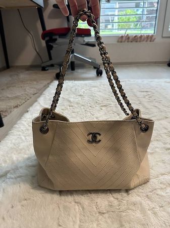 Chanel V Stitch