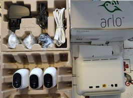 Set Arlo Smart Home 3 HD Kamera 1 Basisstatio mit Originalv.