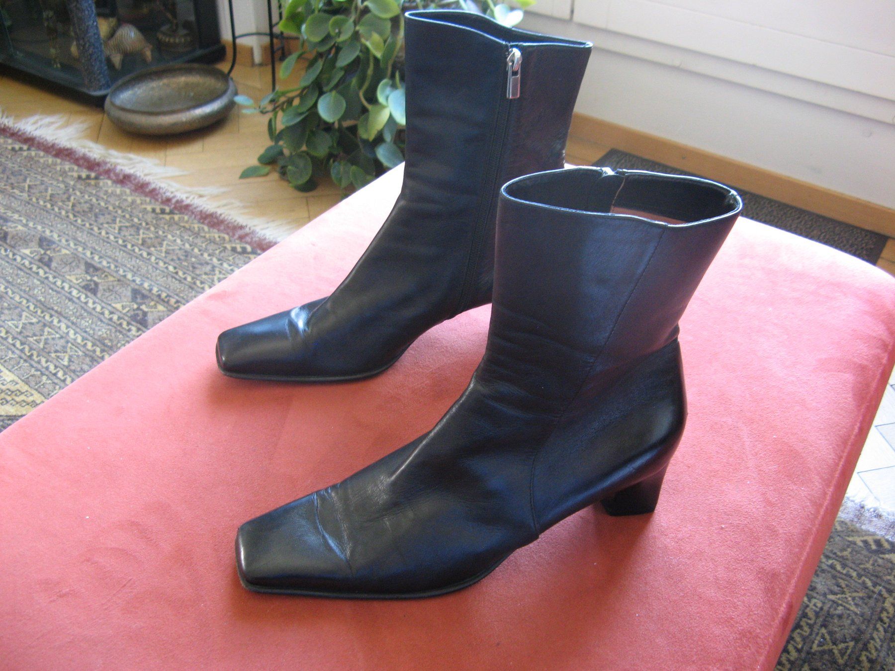 Chaussures femmes: Stiefeletten schwarz Gr. 40 Leder – D'occasion à Zürich par apil