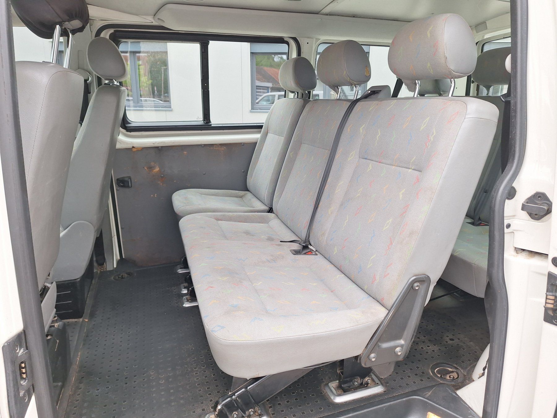 VW Automobili: VW T5 1.9 TDI Kombi – Difettoso da Solothurn venduto da GysinSolothurn 5