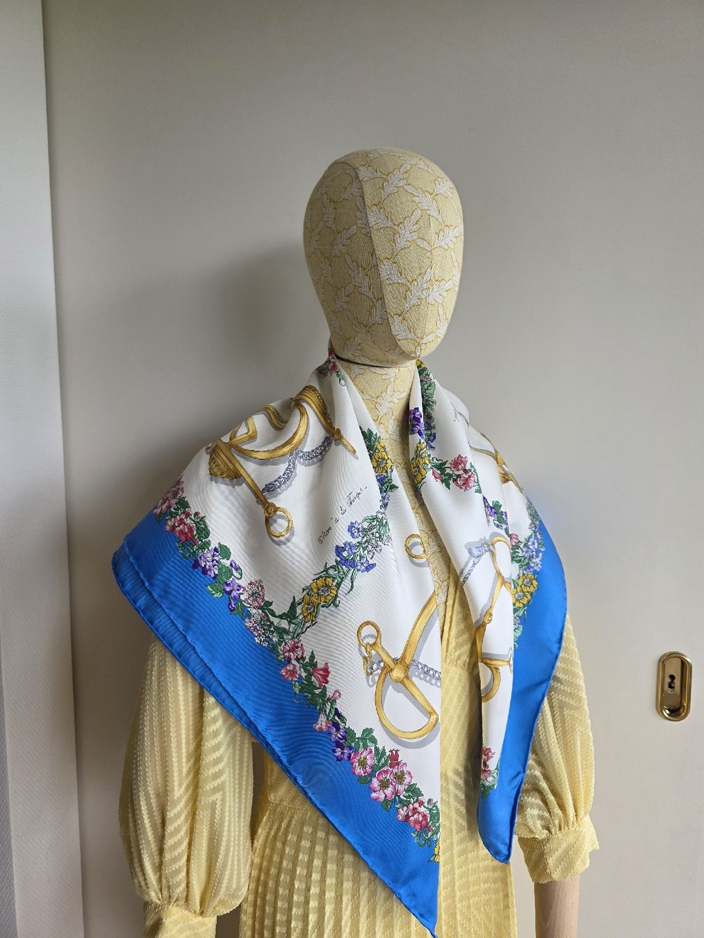 Gucci Foulards & écharpes: Gucci Seidentuch 86 × 86 cm – D'occasion à Zürich par LIMAR 6