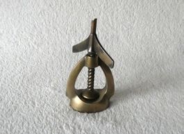Alter Nussknacker aus Metall NOSARD