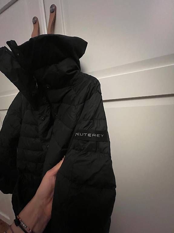 Peuterey Mäntel: Daunenmantel Peuterey - Damen – Gebraucht aus Zürich von Iliana22 1