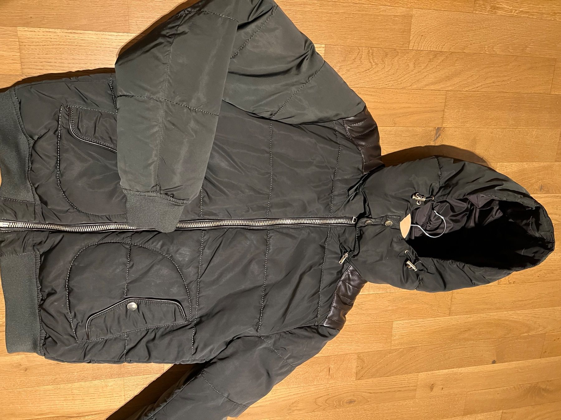 Zara Giacche: Winterjacke Zara dunkelgrün – Usato da Altendorf venduto da wqv_97 2