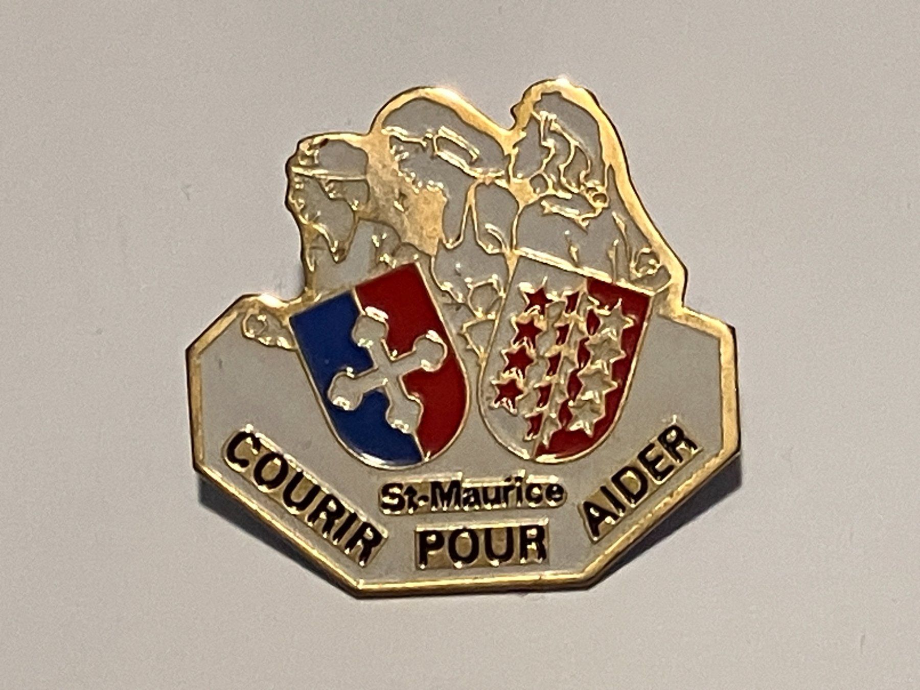 Placchette & Badge: 1 Pin Courrier pour Aider St. Maurice – Usato da Basel venduto da djwwpp