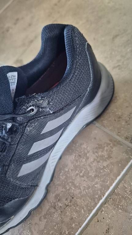 Scarpe da uomo: Adidas Wanderschuhe gr. 33 – Usato da Zürich venduto da son_n55d 1