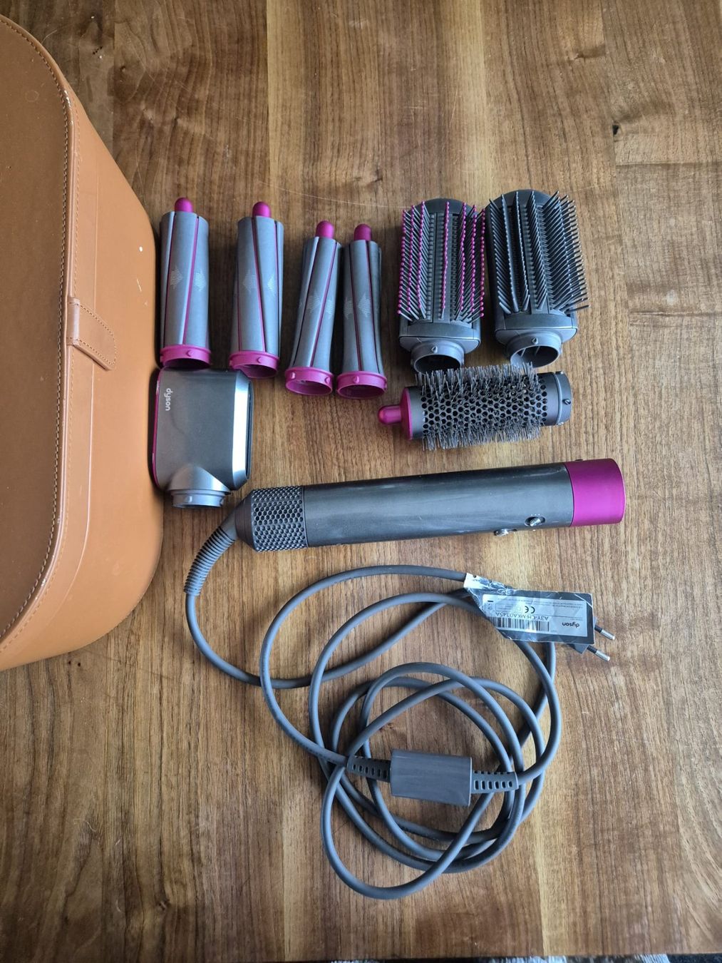 Dyson Asciugacapelli: Dyson Airwrap Complete Haarstyler - Top Zustand! – Usato da Zug venduto da don_t8jm
