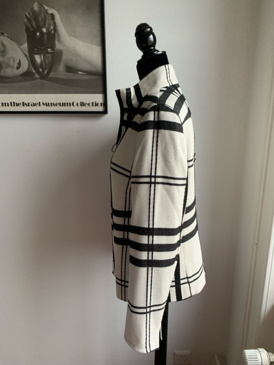 Akris Jacken: AKRIS: Eleganter heller Woll-Blazer mit Karomuster, 38 – Neu (gemäss Beschreibung) aus Luzern von designluzern 3