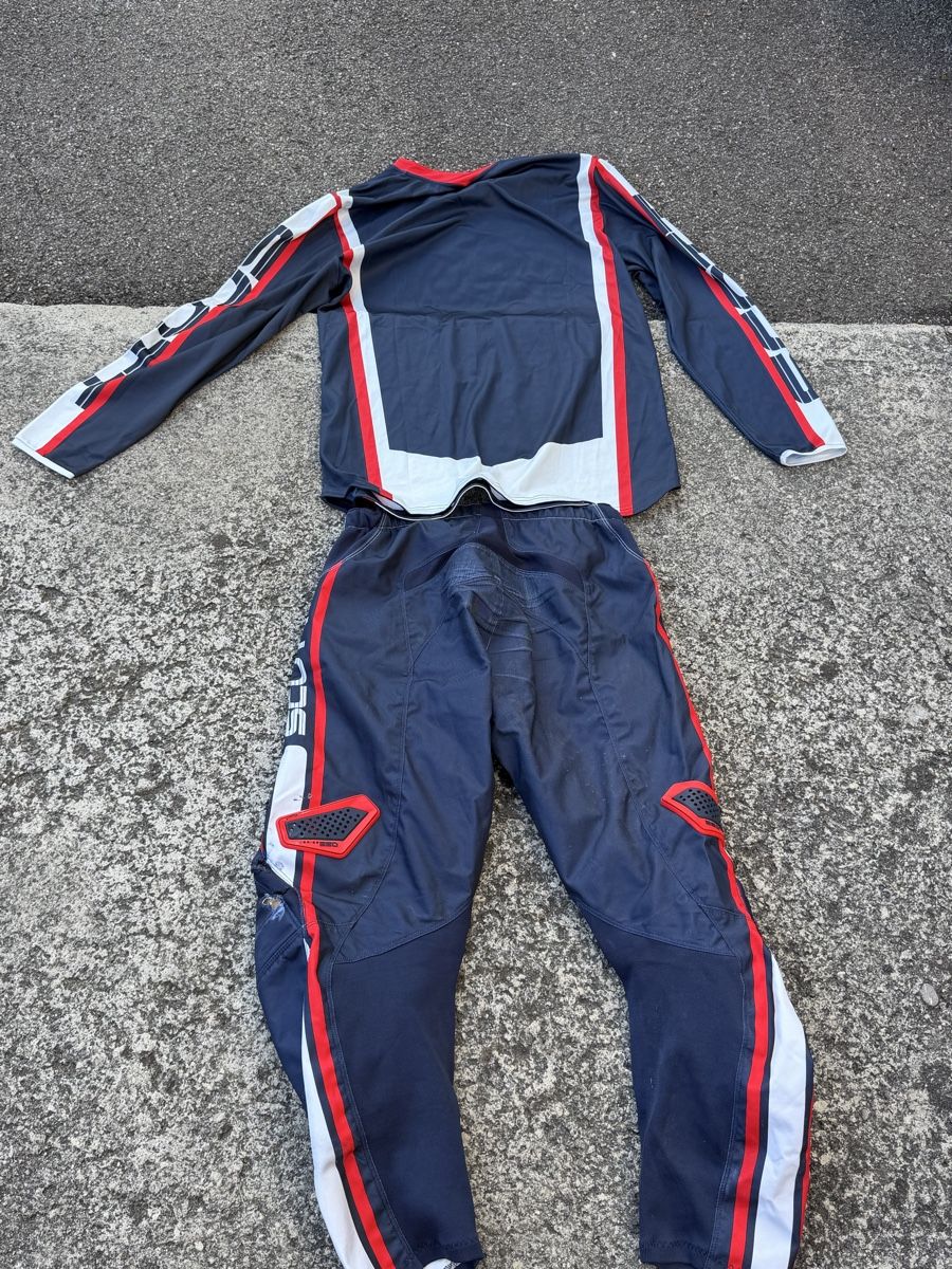 Lotti di vestiti: Motocross Hose und Jersey Scott 350 Series – Usato da Engelburg venduto da igetnocow 1