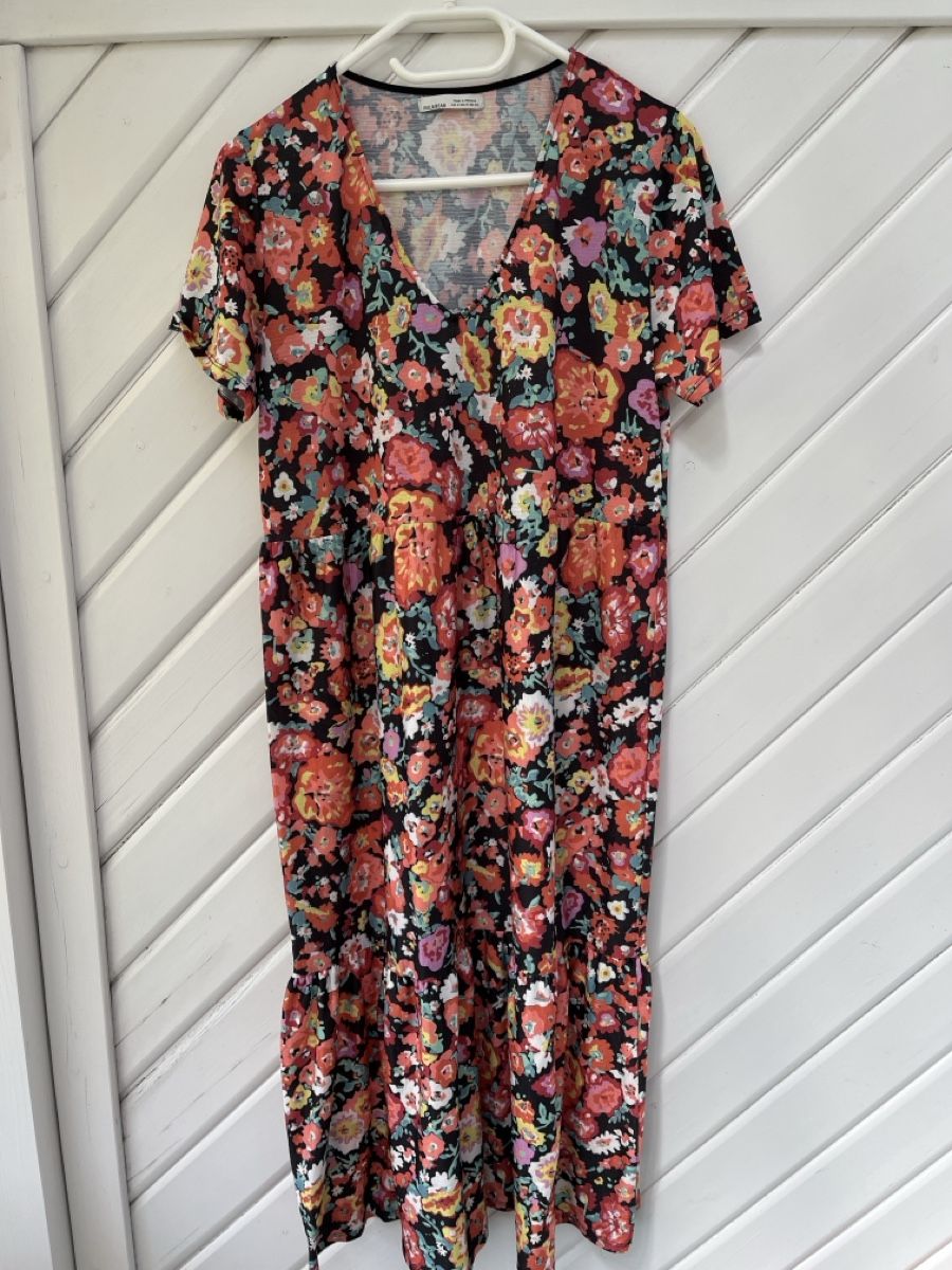 Robes: Pull & Bear Kleid, 121 cm lang, guter Zustand – D'occasion à Niederhasli par Suneblueme