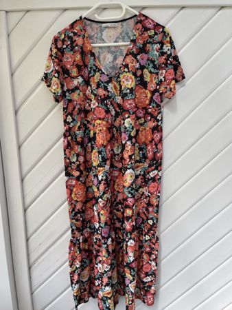 Pull & Bear Kleid, 121 cm lang, guter Zustand