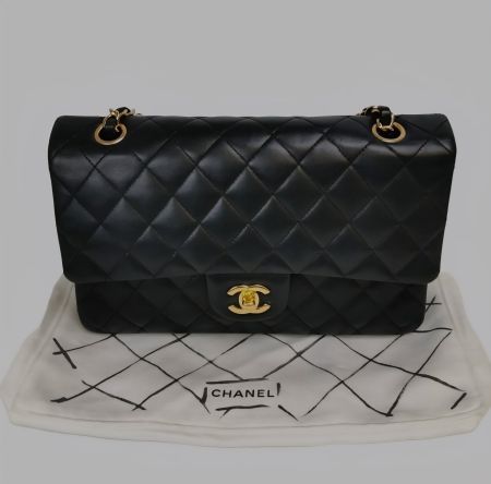 ​Chanel Classic Medium Double Flap -Lammleder Schwarz & Gold