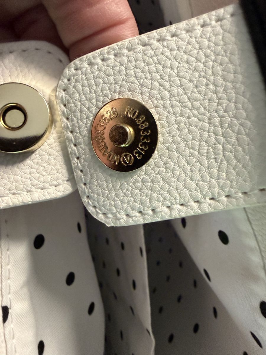 Disney Borse da donna: Mickey Mouse Tasche - Neu mit Etikett! – Nuovo e nell'imballaggio originale da BASEL venduto da zum_schneugge 5