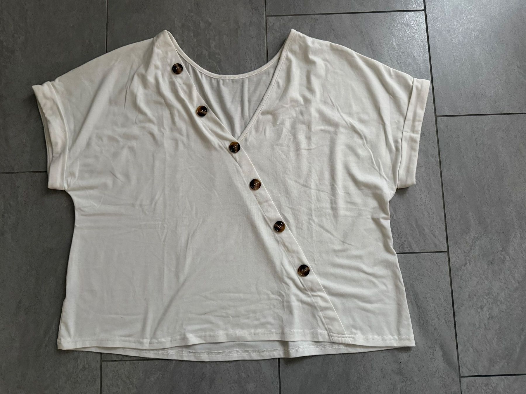 T-Shirts: T-Shirt - Grösse XL – Gebraucht aus Bülach von Loredana13