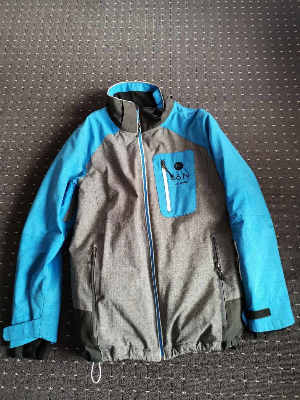 46 Nord Jacken: Winterjacke – Gebraucht aus Wilderswil von wwil