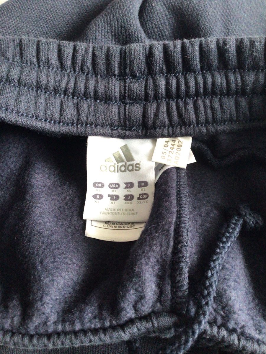 Adidas Pantaloni: Adidas Trainerhosen – Usato da Oftringen venduto da anbara 3