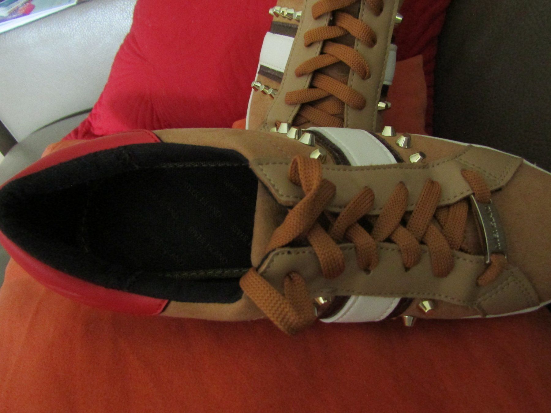 Scarpe da donna: sneakers comme neuves pour dames /p. 39 – Nuovo (secondo la descrizione) da Delémont venduto da mamygateau 4