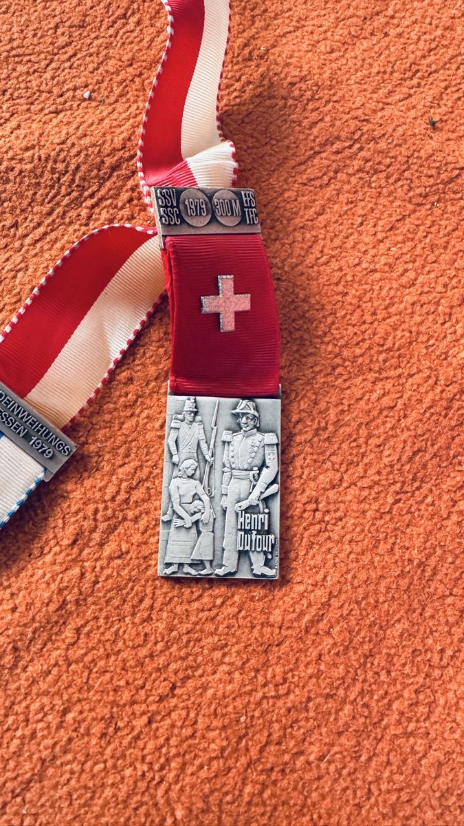 Medaglie: Sammlung alte Wanderpreis Medaillen – Usato da Fällanden venduto da Limousinenswiss 4