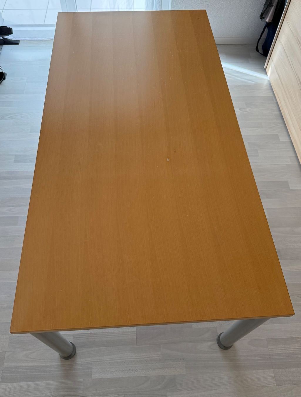 Schreibtische: Massiver Schreib/Bürotisch – Gebraucht aus Alosen von Nstoneman