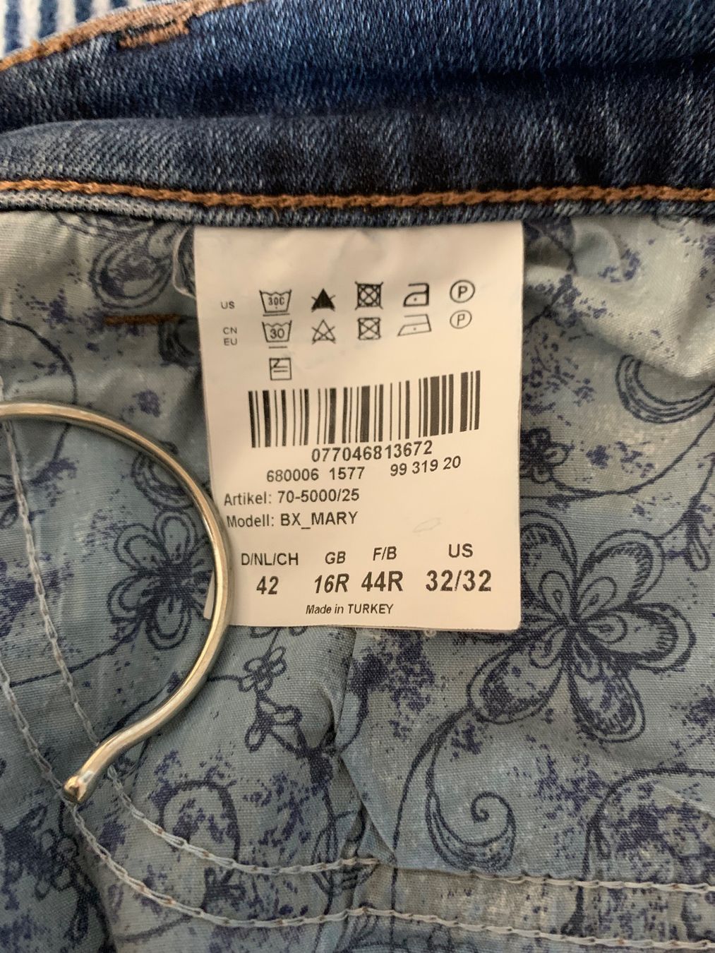 Brax Jeans: BRAX Jeans Mary Grösse 42 – Nuovo (secondo la descrizione) da Embrach venduto da Lieblingszeugs 2