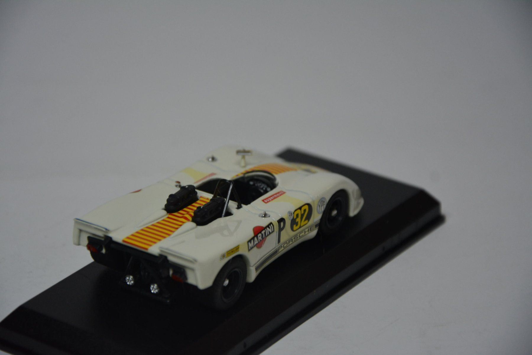Porsche Modellautos: Porsche 908/2 Flunder 1970 #32 , 1:43 – Neu und originalverpackt aus Goldach von Feivel9 6