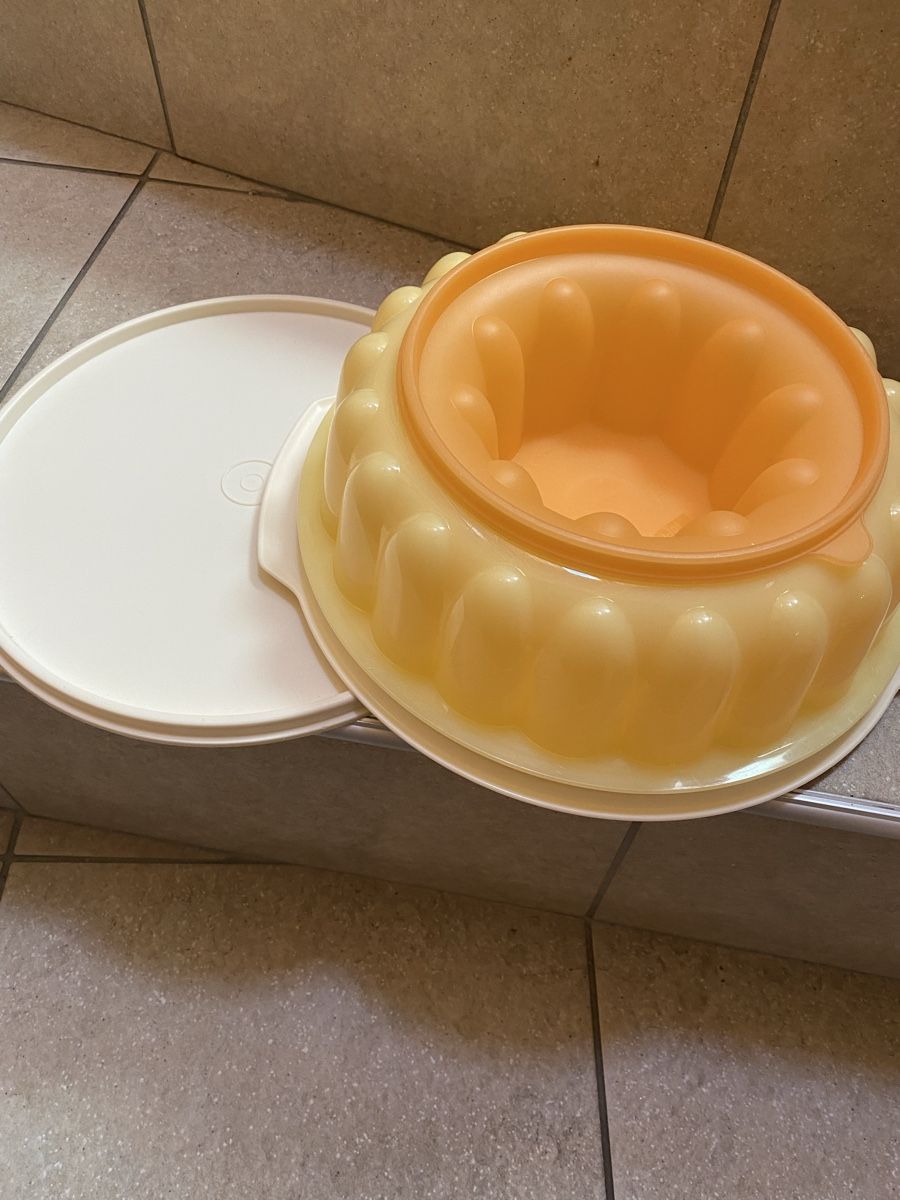 Tupperware Backformen: Moule à charlotte  – Neu und originalverpackt aus rechy von Phil95